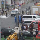 Japan, politika, pucnjava: Ranjen bivši premijer Šinzo Abe, policija uhapsila napadača 9