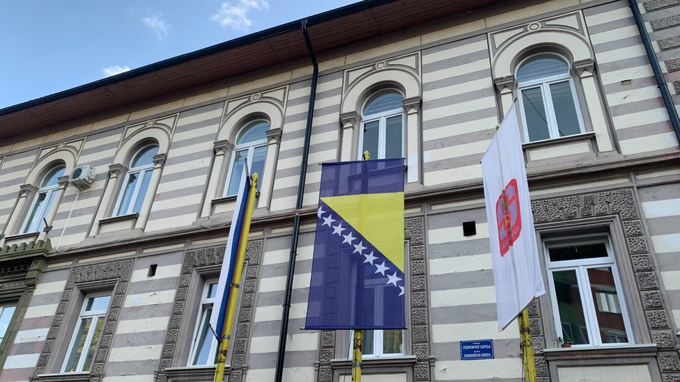 Bosna i Hercegovina i Srebrenica: „Mi smo ovde zanimljivi samo nekoliko dana godišnje" 5 Zgrada opštine Srebrenica