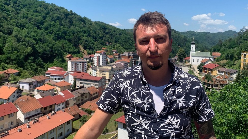 Bosna i Hercegovina i Srebrenica: „Mi smo ovde zanimljivi samo nekoliko dana godišnje" 3 Muamer