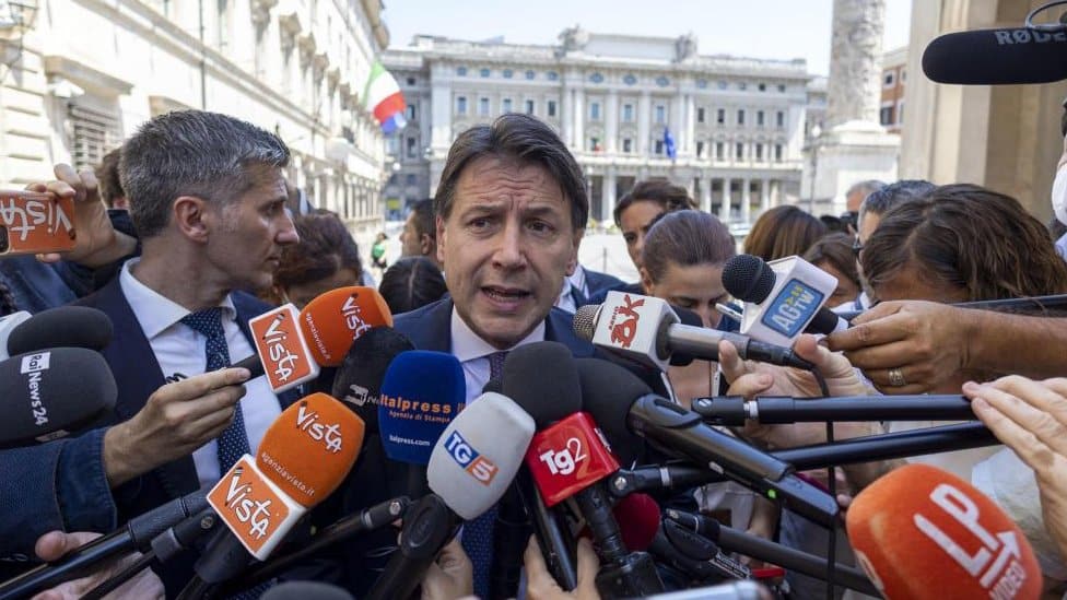 Italija i politika: Premijer Mario Dragi ponudio ostavku usled raspada koalicije 2 Italy's M5S leader Conte meets prime minister, Rome - 06 Jul 2022