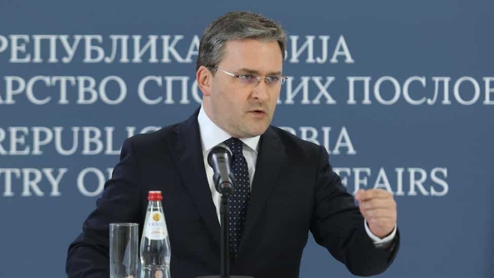 Aleksandar Vučić, Jasenovac, Srbija i Hrvatska: Kako državni zvaničnici mogu da putuju u inostranstvo 4 Nikola Selaković na konferenciji za medije 17. jula