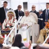 Kanada i Katolička crkva: Papa se izvinio za „zlo" naneto starosedelačkim narodima 11