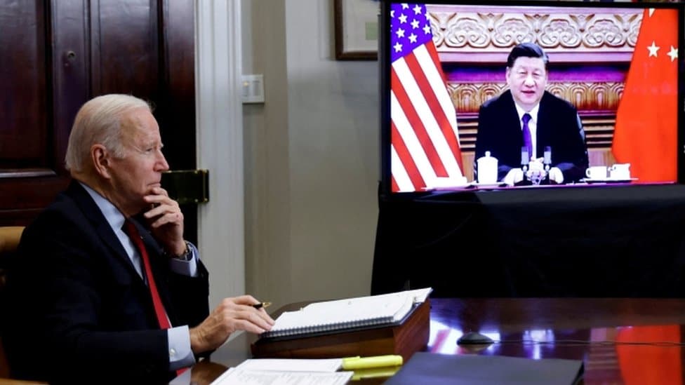 Joe Biden and Xi Jinping (file photo)