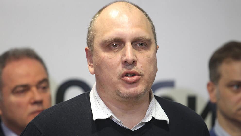 Veselinović (Sloga): Branko Miljuš i Dušan Nikezić od večeras takođe štrajkuju glađu (VIDEO) 1