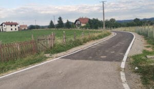 Reporterka Danasa na licu mesta: U Gornjim Nedeljicama novi putevi za napuštene kuće Rio Tinta koji ne vode nikuda 3 Reporterka Danasa na licu mesta: U Gornjim Nedeljicama novi putevi za napuštene kuće Rio Tinta koji ne vode nikuda 3