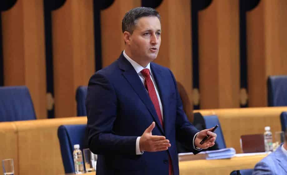 Danas u Crnoj Gori sutra u Bosni: Zašto o Abazovićevom vređanju žrtava ćuti kandidat za bošnjačkog člana Predsedništva? 1