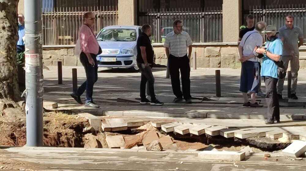 DS o havariji na cevovodu: Najbolji pokazatelj da javna preduzeća u Beogradu vode nestručni ljudi 1