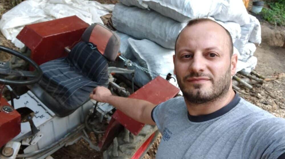 Kako je majstor iz Vranja samo za svoju dušu sastavio traktor od delova sa otpada 1