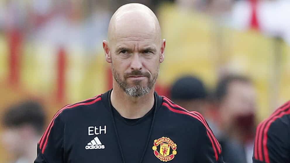 Megvajer, Sančo i Marsijal na izlaznim vratima kluba sa "Old Traforda" 1