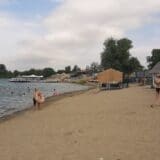 Uprkos peni i mrljama zrenjaninska Peskara je potpuno bezbedna za kupanje 5