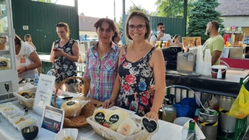 Sirevi Škripavac i Solunac proizvode se u porodičnoj mlekari u Banatskom Karađorđevu 4