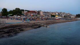 Nea Kalikratija Letovalište dostupno za sve: Kako izgleda plaža prilagođena osobama sa invaliditetom (FOTO) 12