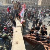 Demonstranti u Bagdadu upali u zgradu parlamenta, protiv su proiranske vlade 5