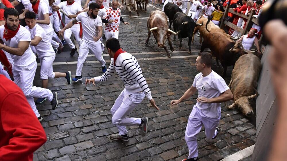 U Pamploni održana prva trka bikova nakon tri godine 2