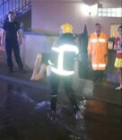 MUP: 91 intervencija zbog jakog nevremena, 20 požara, poplavljeni automobili i autobusi (FOTO) 2