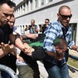 Petrović (BCBP): Nije uobičajeno da obezbeđenje zajedno sa policijom koordinisano formira kordon 8