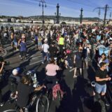 Antivladini demonstranti blokirali most u Budimpešti zbog poreskog zakona 5