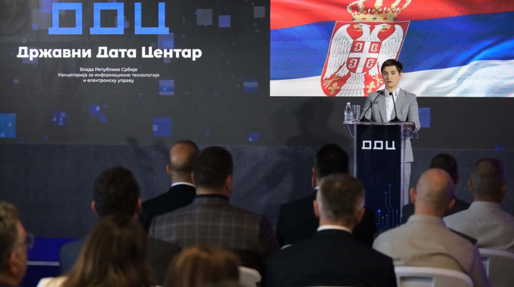 Premijerka Ana Brnabić: Ne odustajemo od investicija u Kragujevcu 1