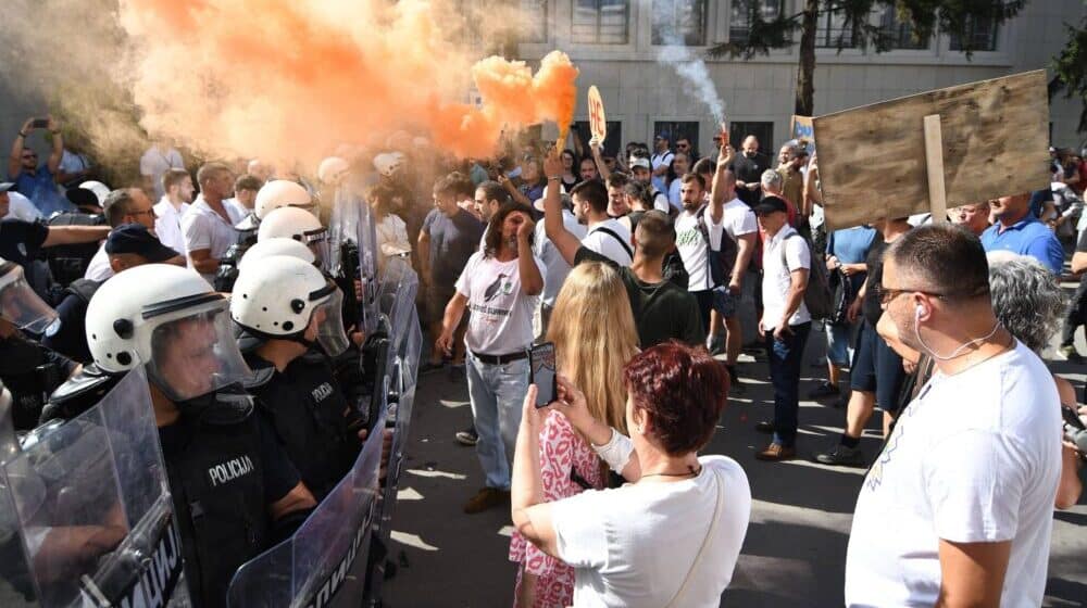 Okrvavljeni četvrtak u Novom Sadu 1