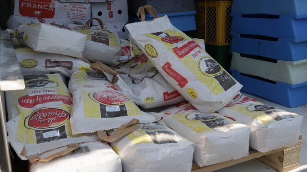Vlada Srbije dozvolila poskupljenje brašna i mesa, pa zamrzla maksimalne iznose 1
