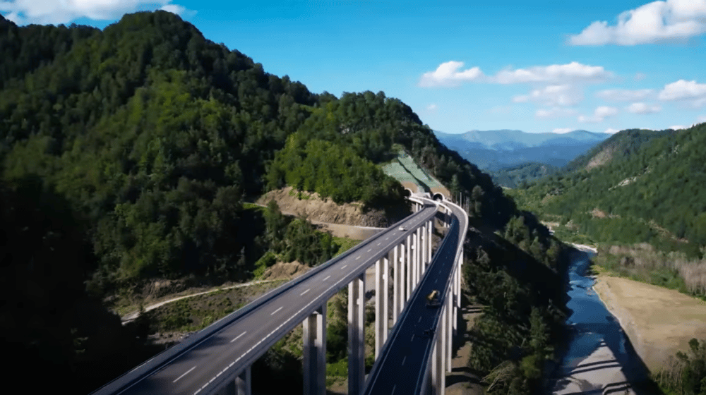 U Crnoj Gori objavljeni saveti za vožnju auto-putem: Najavljene i intenzivne policijske kontrole 1