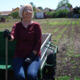 Žalfija kao "lek" za nezaposlenost: Jadranka iskoristila prednost života u selu kraj Zrenjanina i na nagovor ćerke pokrenula biznis 12