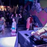 Disko groznica kragujevačke večeri: Igrali su svi u Domu omladine 1