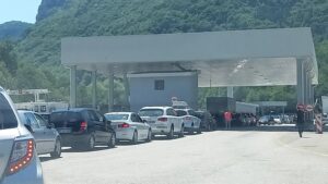 Na ulazak u Crnu Goru čeka se duže od jednog sata 2