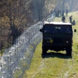 Slovenačka vojska uklanja ogradu od bodljikave žice i betona na granici sa Hrvatskom 4