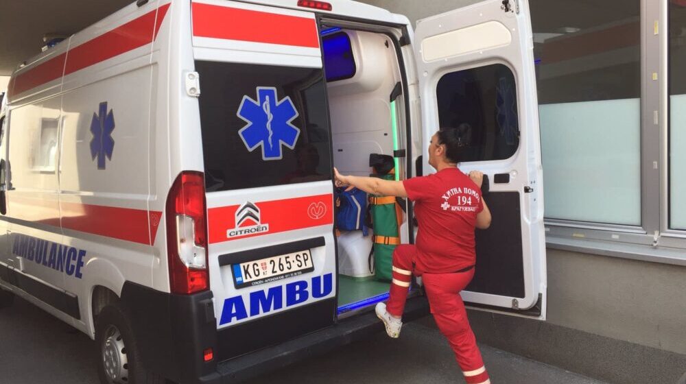 Kragujevačka Hitna pomoć intervenisala zbog saobraćajne nesreće u Šukinoj ulici 1