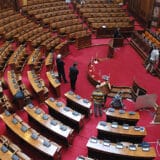 Da li je moguć oporavak parlamentarizma u Srbiji? 17