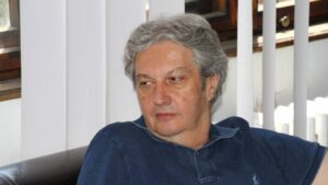 Novinar i urednik Milomir Marić je posle 18 godina dao je otkaz na TV Hepi, jednoj od pet televizija sa nacionalnom frekvencijom u Srbiji, kako su preneli beogradski mediji.