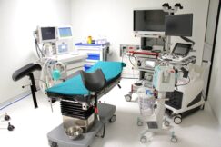 Opšta bolnica Biocell hospital "Nisam samo Dritanov brat, a Milica nije samo Anina partnerka": Džihan Abazović pokazao novinarima svoju bolnicu (FOTO) 9