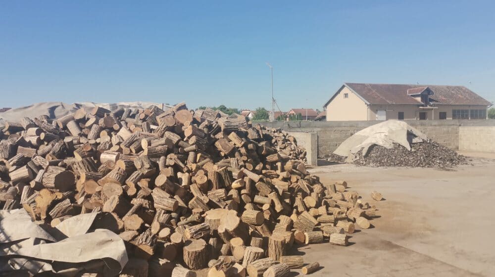 Za kubik ogrevnog drveta i 80 evra: Cene širom Srbije nastavljaju da rastu 1