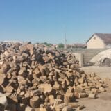 Za kubik ogrevnog drveta i 80 evra: Cene širom Srbije nastavljaju da rastu 2