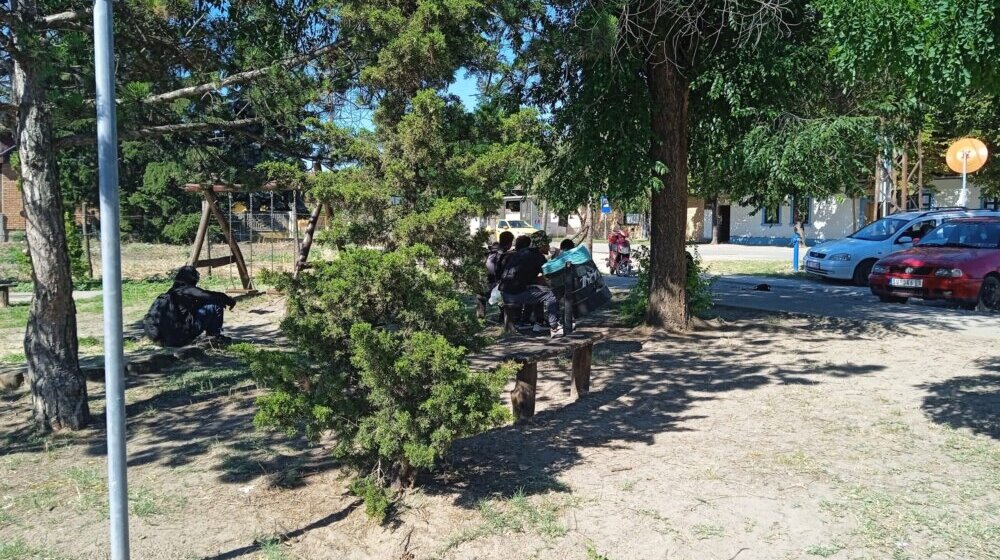 "Ovo što se dešava nama koji ovde živimo, to nije normalno": Građani uplašeni, stručnjaci tvrde da je država u "nebranom grožđu" zbog nove migrantske krize 1