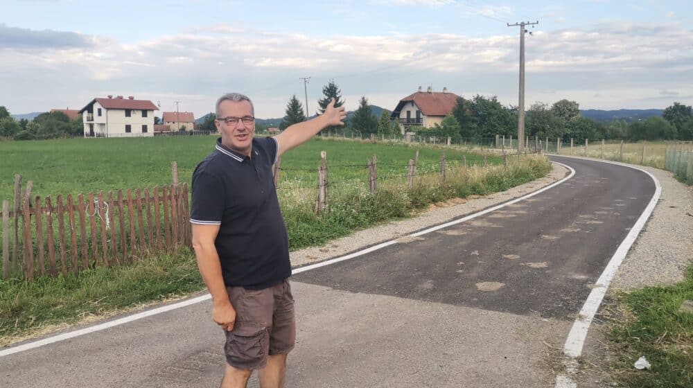 Reporterka Danasa na licu mesta: U Gornjim Nedeljicama novi putevi za napuštene kuće Rio Tinta koji ne vode nikuda 1