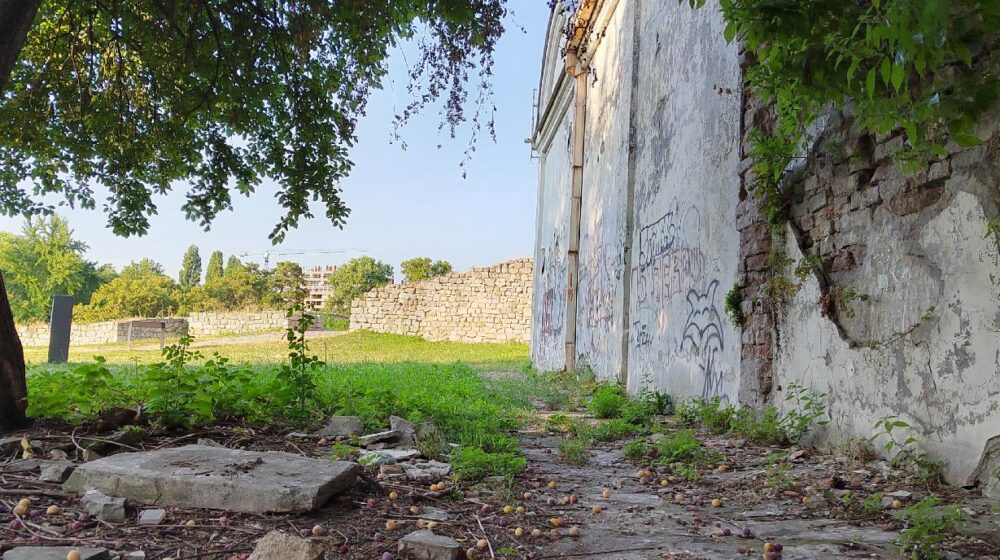 U Beogradskom planetarijumu redovno se održavaju predavanja uprkos tome što je zgrada u lošem stanju 1