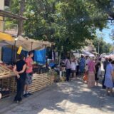 Kragujevačka Tržnica kao "zidanje Skadra na Bojani": Očajni prodavci tezge zamenili trotoarom, kupci još očajniji 6