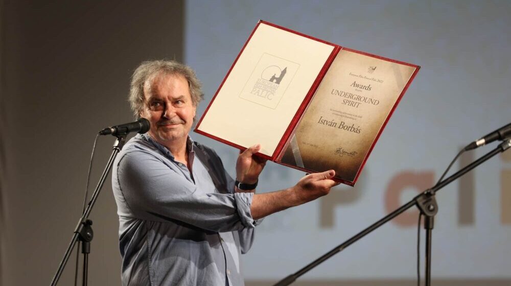 Švedskom snimatelju i direktoru fotografije Ištvanu Borbašu uručena nagrada "Andergraund spirit" na Paliću 1