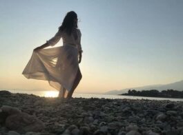 Iva Manojlović Glumici Ivi Manojlović dan ne prolazi bez muzike, voli da čita Elenu Ferante, a pod velikim je utiskom serije "Narcos" 2