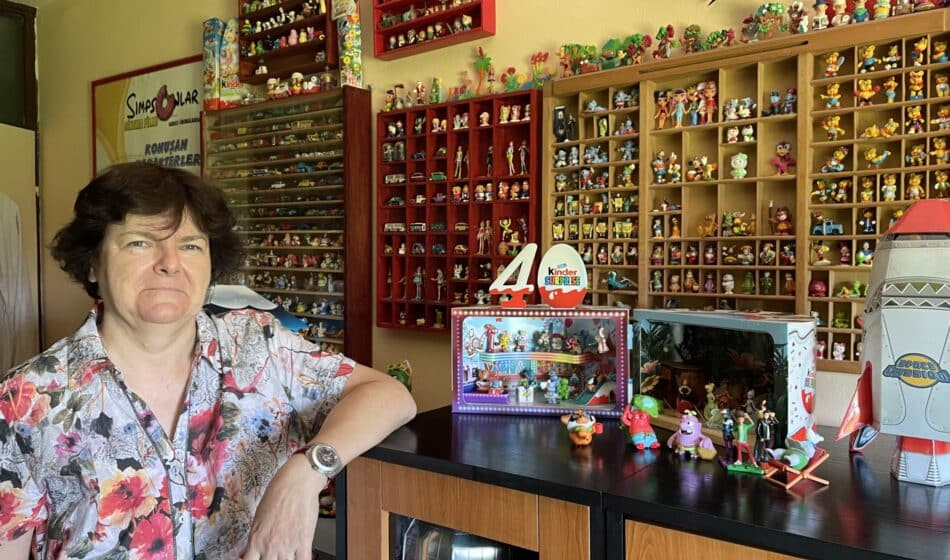 Za 40 godina skupila 16.000 figurica iz "Kinder jaja": Dr Jelena iz Niša ima zanimljiv hobi 1