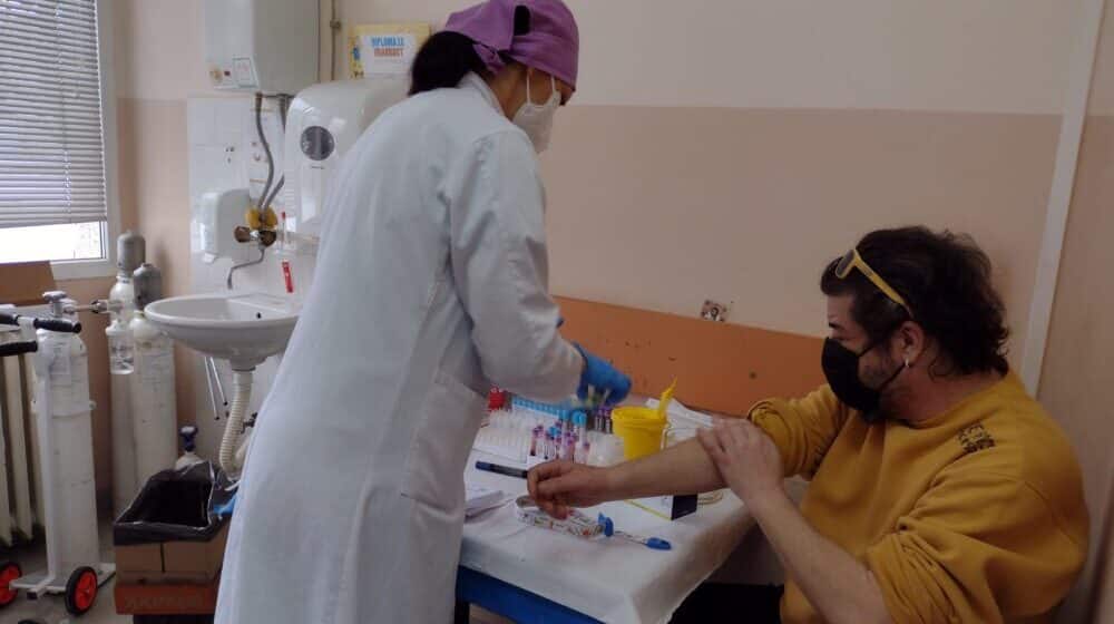 U Kragujevcu juče skoro sto novoinficiranih koronom 1