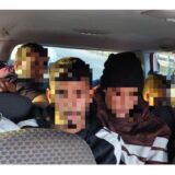 Mađarska policija: Krijumčar iz Srbije pokušao 10 migranata da prevezu u Austriju 16