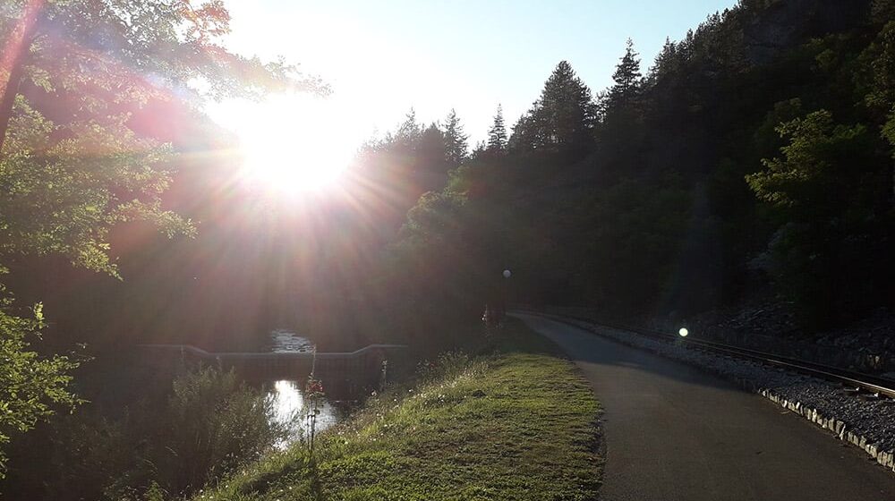 "Nigde nema takve zore, kao iznad Mokre Gore": Odmor na planini na sat vožnje od Užica 1