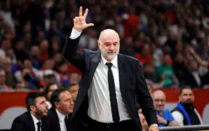 Efes pobedio tim iz plej-in zone 5