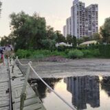 Preko fekalija i pontonskog mosta na "Lido": Kakav je kvalitet vode u kojoj se građani kupaju na Dunavu? 5