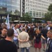 Protest u Novom Sadu: Okupljene dočekali uvredljivi plakati sa likom aktiviste Brajana Brkovića, stigli i aktivisti iz Beograda 17