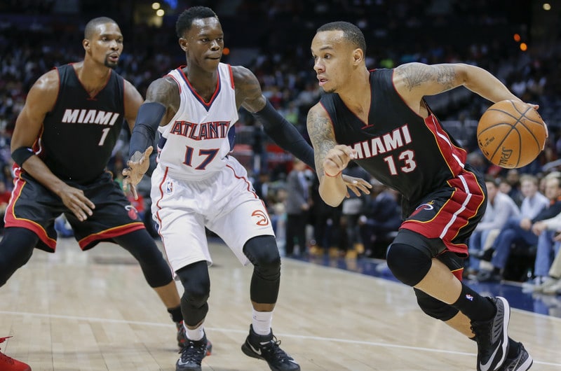 Crvenoj zvezdi fokus na plejmejkeru 1