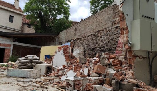 Oglasio se novi vlasnik restorana "Ima dana" u Skadarliji povodom rušenja objekta 7